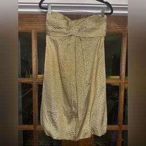 EUC Cache Size 2 Elegant Gold Strapless‎ Dress